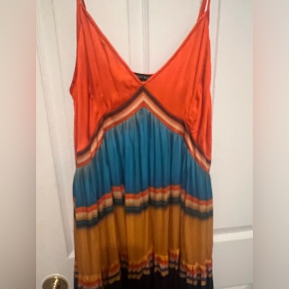 🌺🌺Anthropologie Tanvi Kedia V-Neck
Silky Colorblock Midi Dress - Picture 6 of 17